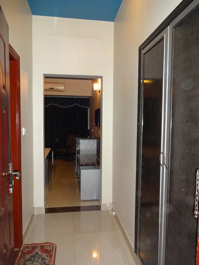Hotel Sky Towers Karachi Ngoại thất bức ảnh
