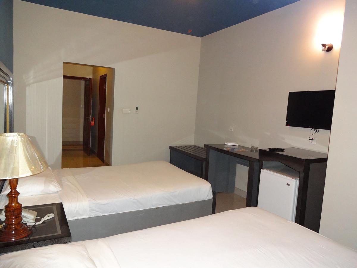 Hotel Sky Towers Karachi Ngoại thất bức ảnh
