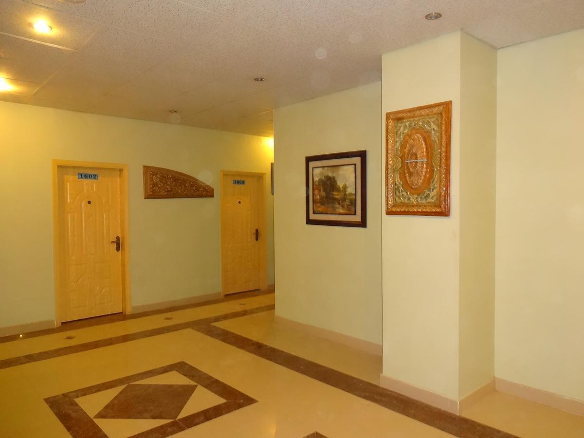Hotel Sky Towers Karachi Ngoại thất bức ảnh